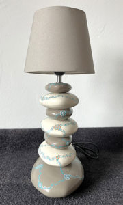 lampe cairn grise